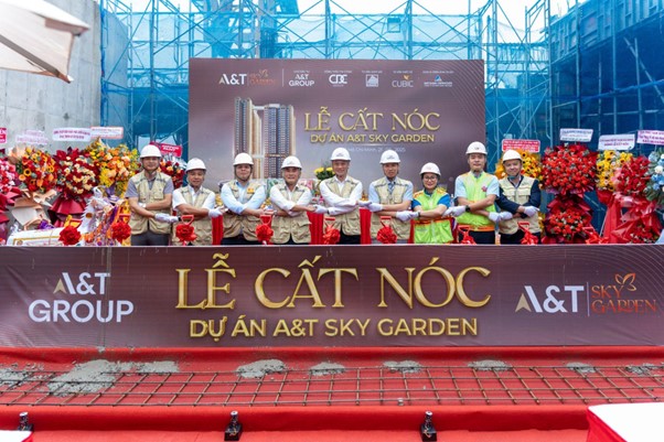 Cất nóc dự án A&T Sky Garden